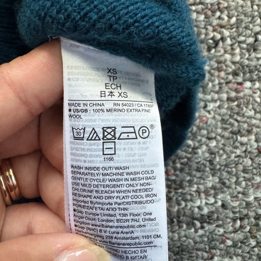 Banana Republic Merino Wool Luxury Teal Coastal Crew Neck Sweater XS Oversized - Picture 8 of 8